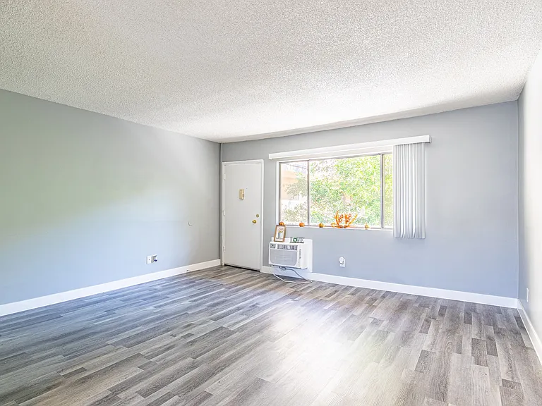 Magnolia Apartments — Photo 15