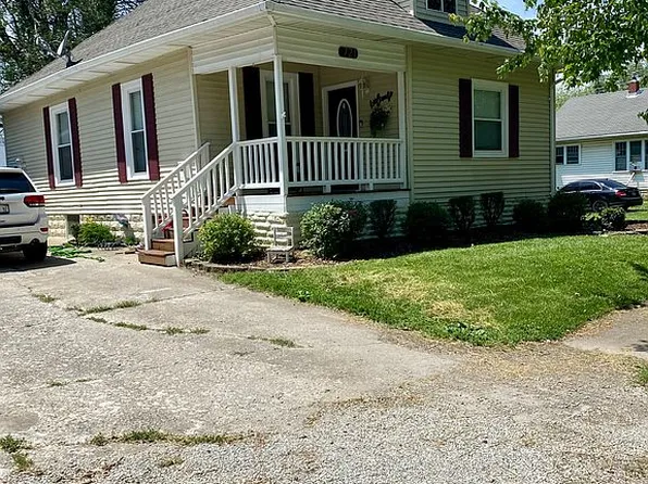 721 N 20th St, Mattoon, IL 61938