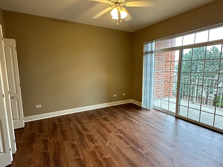 5N426 Rohlwing Rd #1 — Photo 14