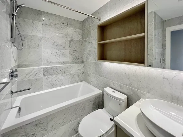 5168 W Cambie St #409, Vancouver, BC V5Z 0K7