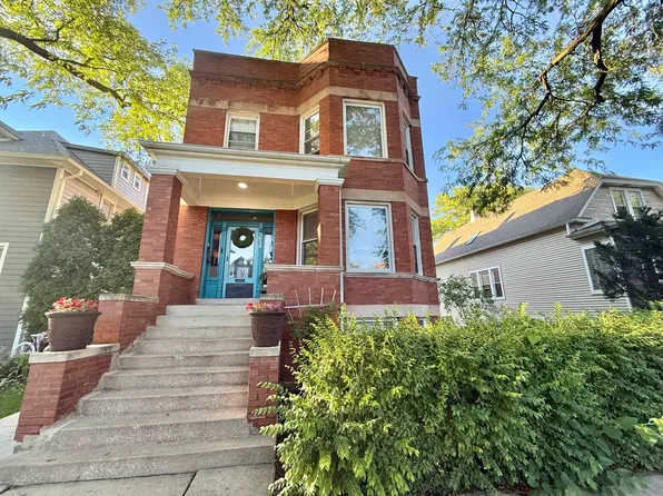 5834 W Dakin St, Chicago, IL 60634