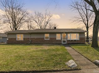 6337 Richalle St, Brighton, MI 48116