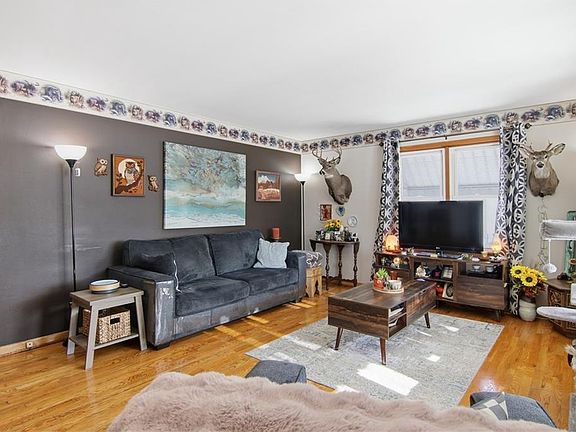 5th image of 528 West Elm Street