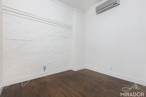 Rented by Mirador Real Estate | media 18