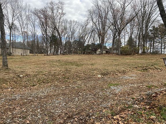 5th image of 1215 Lake Marie Rd