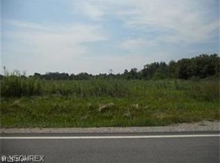 E Law Rd, Valley City, OH 44280