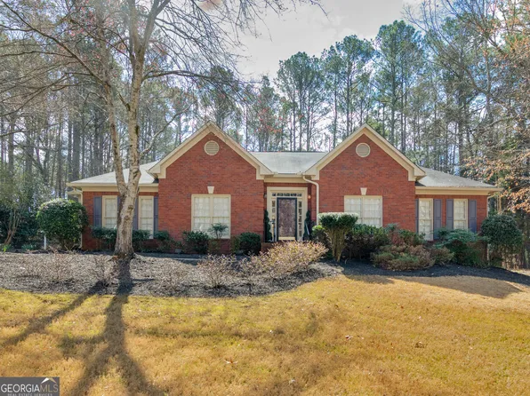 140 Lakeland Cir, Fayetteville, GA 30215