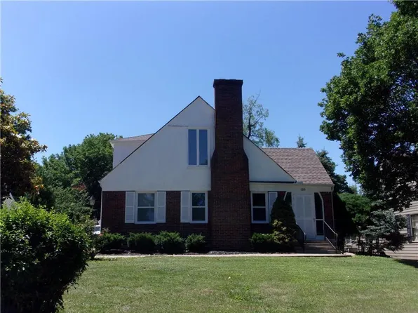 105 Tower St, Paola, KS 66071