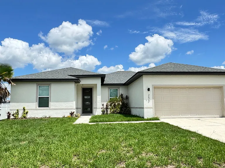 256 Hyacinth Ct — Photo 1