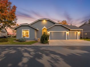 1753 NW Cliff Side Way, Redmond, OR 97756