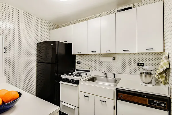 Sold by Compass | media 4