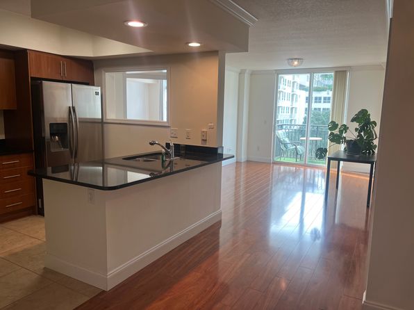 600 S Dixie Hwy APT 527