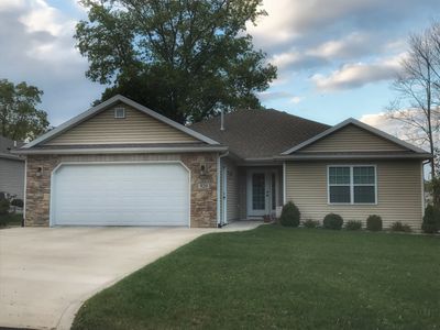 920 W Fox Lake Rd, Angola, IN, 46703