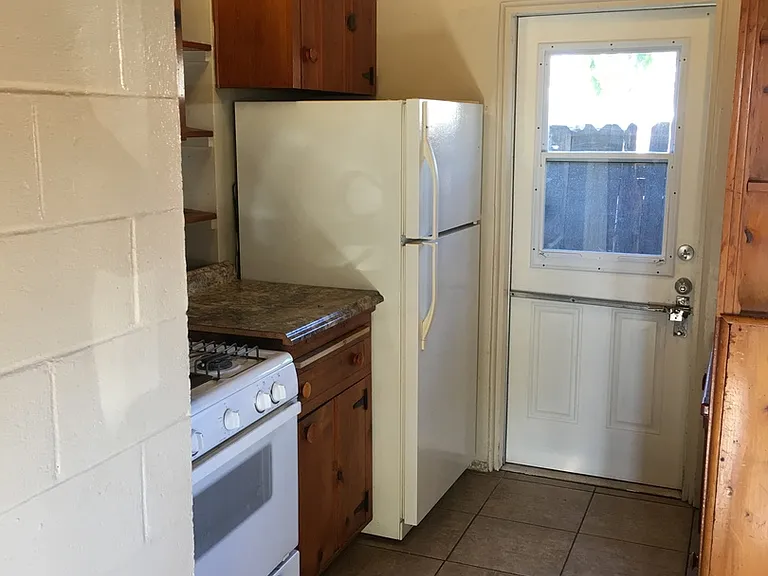 410 Lemon St — Photo 1