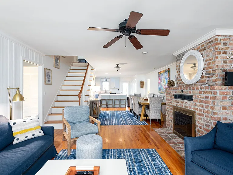 2108 Ion Ave — Photo 24