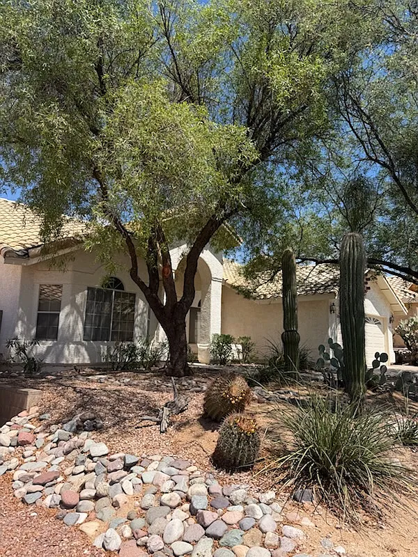 4 bed, 2311 sqft, $2,595 — Photo 2