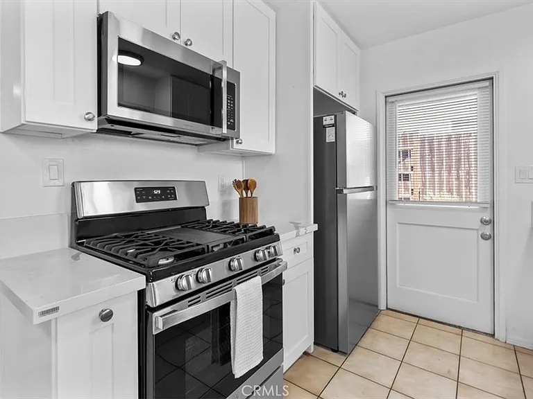 529 W Blaine St — Photo 11