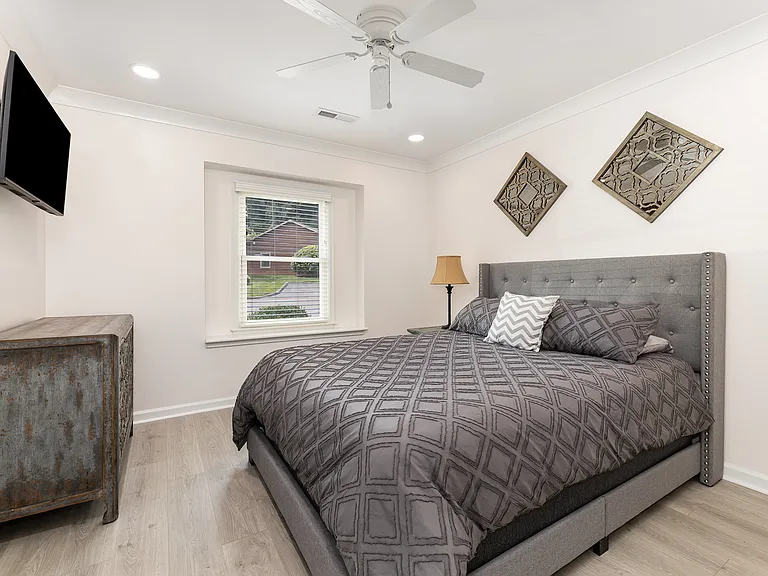 508 Rock Cliff Ct — Photo 14