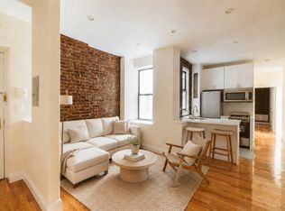 2 Bank St APT 8, New York, NY 10014