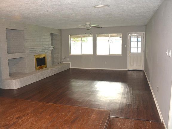 3rd image of 2706 Valley Forest Dr