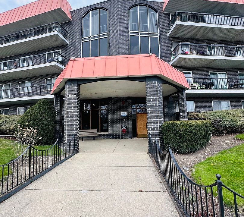 1st image of 4840 Foster St APT 205