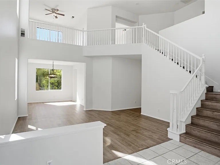 26040 Potter Pl — Photo 5