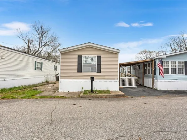 245 Manton St Trlr 77, Pawtucket, RI 02861