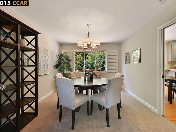 5th image of 806 Crossbrook Dr