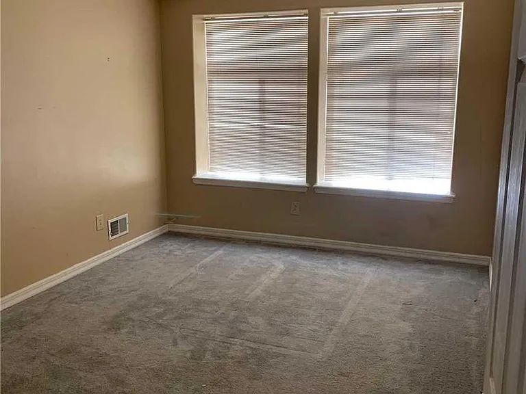7518 Aquatic Dr #B — Photo 3