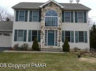 19 Brahms Ct, East Stroudsburg, PA 18301