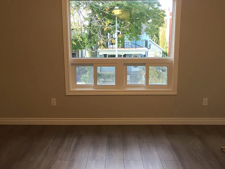 692 Lincoln Rd — Photo 7