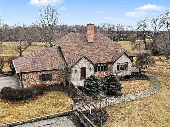 4144 Fairway Ln, Mount Pleasant, MI 48858