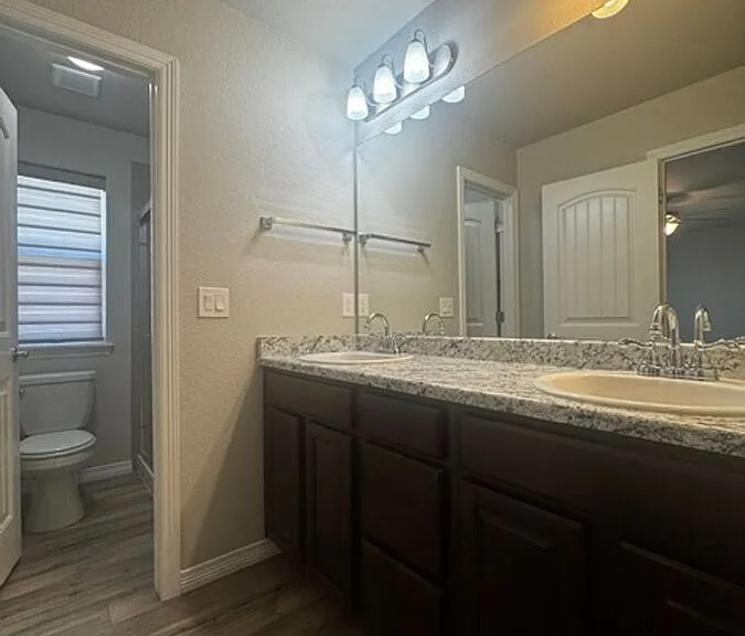 5338 Kingscote Dr — Photo 12