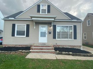400 E 329th St, Eastlake, OH 44095