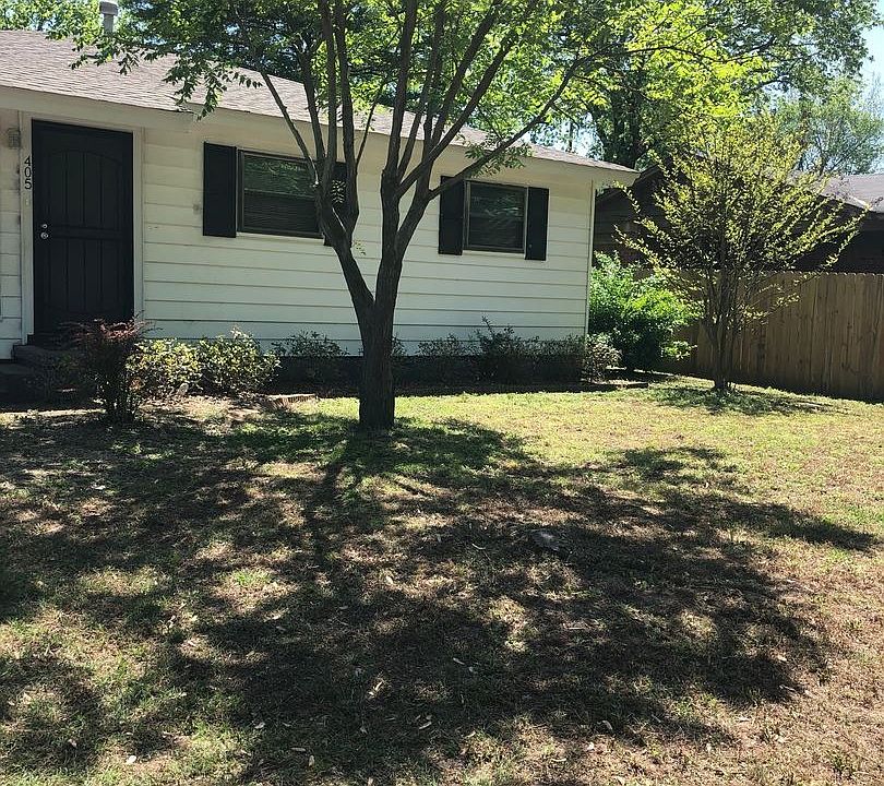 2nd image of 405 Meadow Park Dr