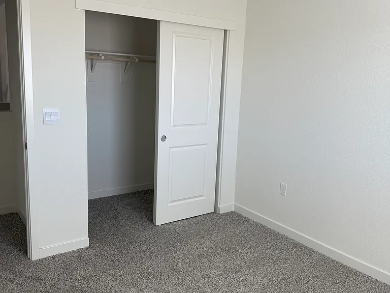 2041 Blue Star Dr — Photo 24