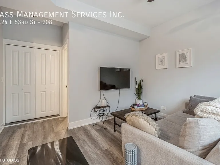 5228-34 S Blackstone / 1424-28 E 53rd St — Photo 18