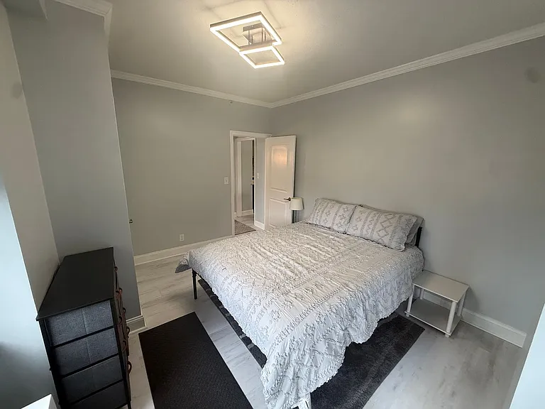 1108 Kanawha Blvd E #205 — Photo 18