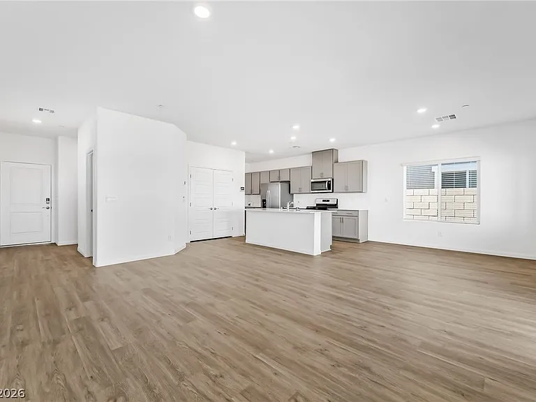 1111 Saffron Toucan Ln — Photo 4