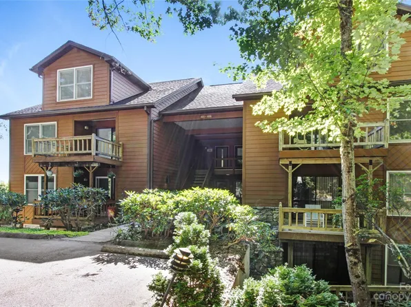 105 Toxaway Vws, Lake Toxaway, NC 28747