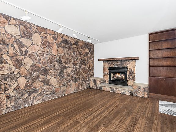 5th image of 9305 S 78th Ct
