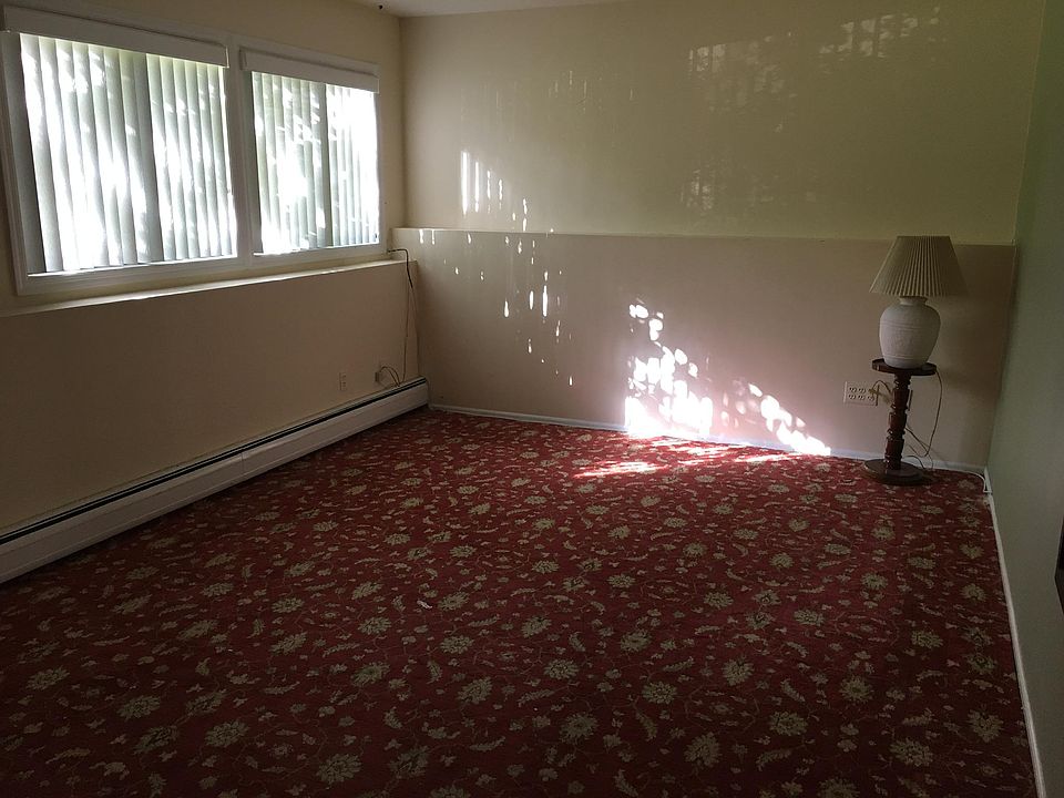 1st image of 11 Mountain View Ct
