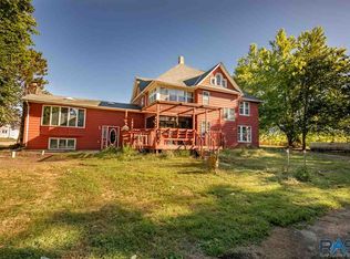 2208 E Redwood Blvd, Brandon, SD 57005