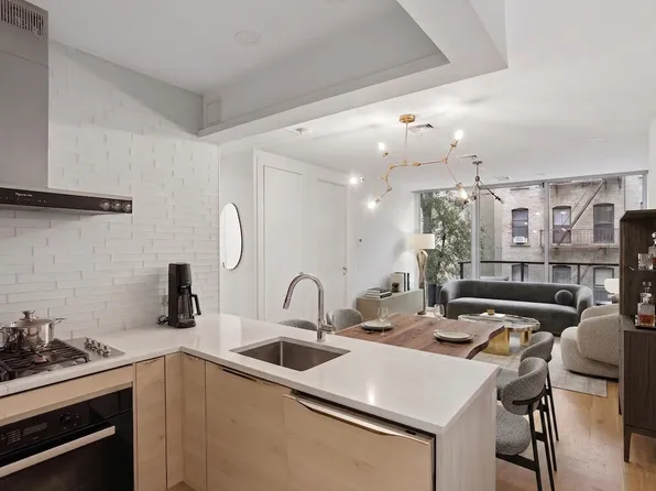310 W 114th St #3, New York, NY 10026