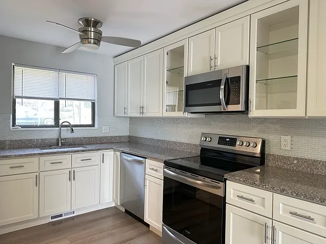 9412 Sherman Ln #301 — Photo 13