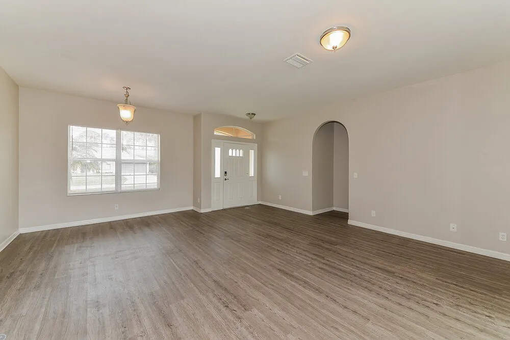 3 bed, 2.0 bath, 1531 sqft, $1,720 — Photo 3