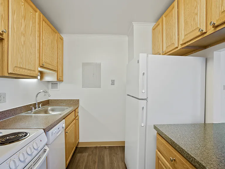 Independence Place Apartments: A 55 and Better Community — Photo 18