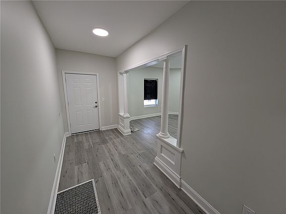 3rd image of 306 Fulton St