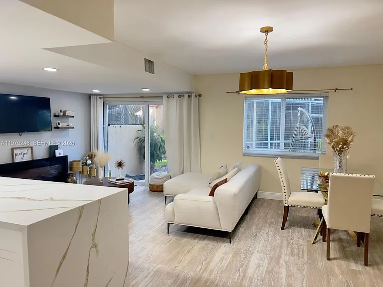 568 N University Dr #568 — Photo 6