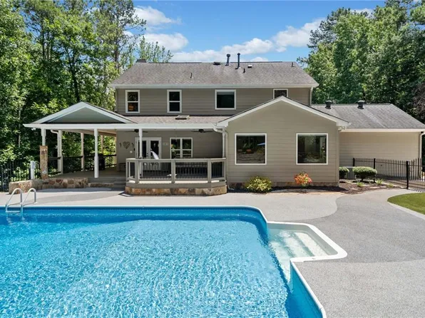 107 Junaluska Dr, Woodstock, GA 30188